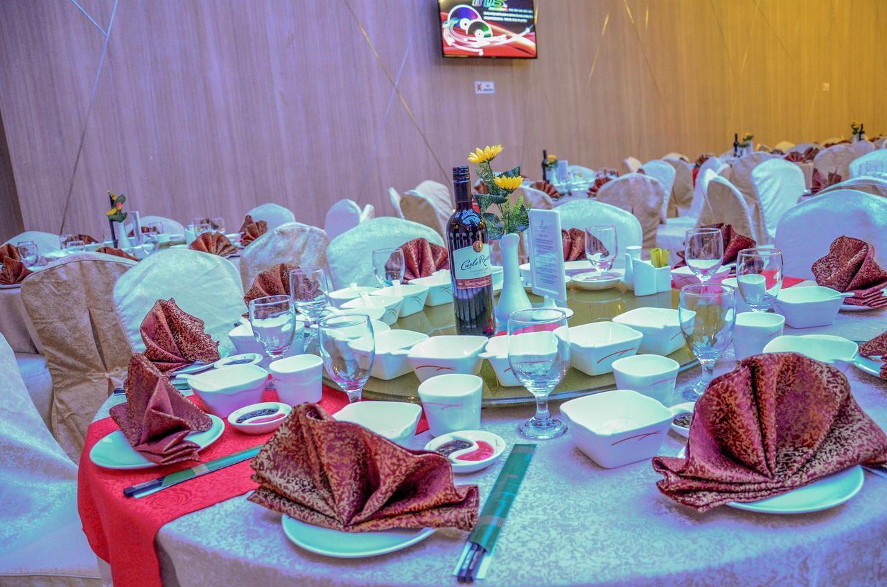 Nagoya Hill Hotel Batam Экстерьер фото
